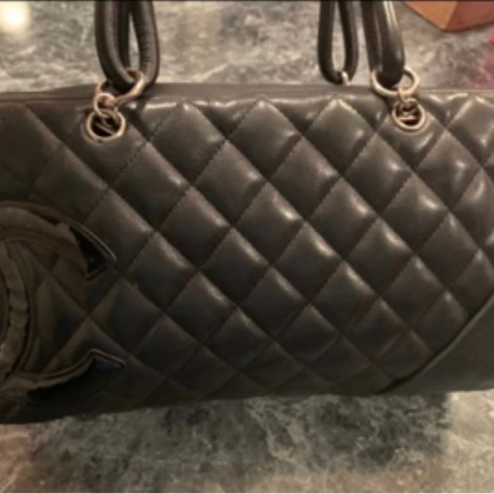 Authentic CHANEL Ligne
Cambon Bag Purse